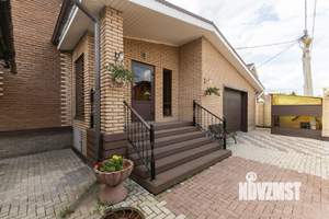 Дом 294м&sup2;, 2-этажный, участок 10 сот.  