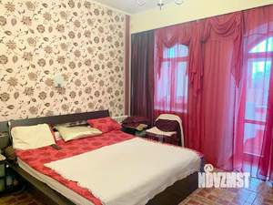 Дом 364м&sup2;, 2-этажный, участок 13 сот.  