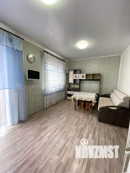 Дом 100м&sup2;, 2-этажный, участок 5 сот.  