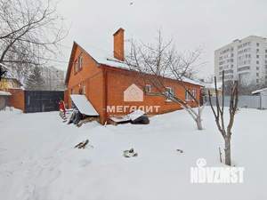 Дом 274м², 2-этажный, участок 6 сот.  