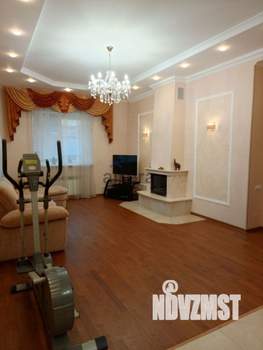 Дом 240м², 3-этажный, участок 9 сот.  