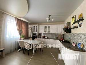 Коттедж 120м², 2-этажный, участок 6 сот.  