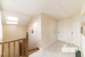 Дом 241м², 3-этажный, участок 10 сот.  