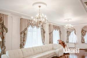 Дом 281м&sup2;, 3-этажный, участок 14 сот.  