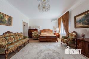 Дом 254м², 2-этажный, участок 7 сот.  