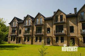 Таунхаус 160м², 3-этажный, участок 3 сот.  