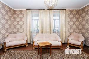 Дом 306м², 2-этажный, участок 10 сот.  