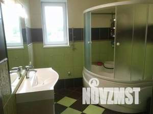 Коттедж 125м&sup2;, 2-этажный, участок 7 сот.  