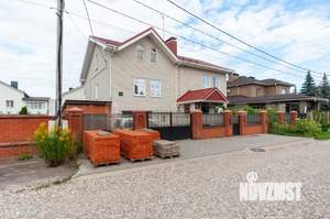 Дом 180м&sup2;, 2-этажный, участок 6 сот.  