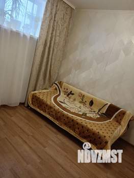 Дом 68м&sup2;, 2-этажный, участок 3 сот.  