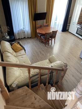 Коттедж 101м&sup2;, 2-этажный, участок 5 сот.  