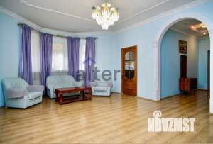 Дом 337м², 2-этажный, участок 5 сот.  