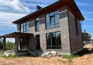 Дом 180м&sup2;, 2-этажный, участок 6 сот.  