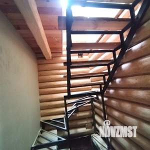 Дом 205м&sup2;, 2-этажный, участок 5 сот.  