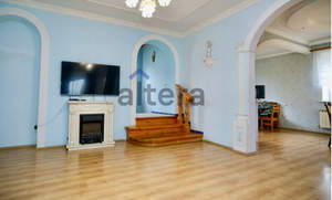 Дом 337м², 2-этажный, участок 6 сот.  