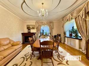 Дом 159м&sup2;, 2-этажный, участок 9 сот.  