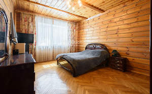 Дом 225м², 2-этажный, участок 10 сот.  
