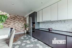 Дом 114м&sup2;, 2-этажный, участок 5 сот.  