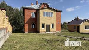 Дом 295м², 2-этажный, участок 15 сот.  