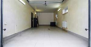 Дом 211м&sup2;, 2-этажный, участок 10 сот.  