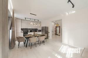 Дом 141м², 2-этажный, участок 4 сот.  