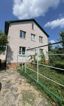 Дом 232м&sup2;, 3-этажный, участок 7 сот.  