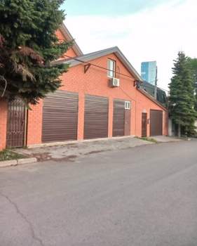 Дом 280м², 3-этажный, участок 7 сот.  