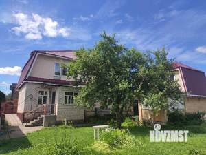 Коттедж 220м&sup2;, 2-этажный, участок 10 сот.  