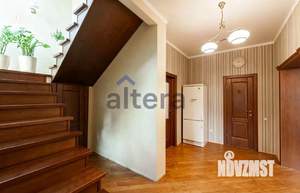 Дом 142м&sup2;, 2-этажный, участок 8 сот.  