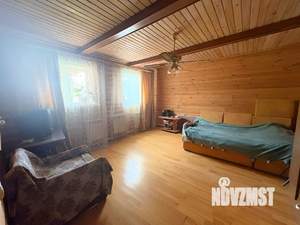 Дом 100м², 2-этажный, участок 6 сот.  