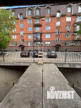 Дом 565м², 3-этажный, участок 8 сот.  