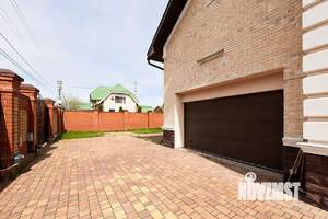 Дом 479м², 3-этажный, участок 18 сот.  