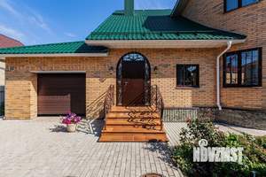 Дом 254м², 2-этажный, участок 7 сот.  