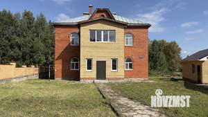 Дом 295м&sup2;, 2-этажный, участок 15 сот.  