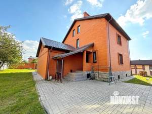 Коттедж 250м&sup2;, 2-этажный, участок 8 сот.  