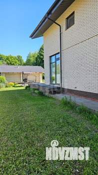 Дом 174м², 2-этажный, участок 10 сот.  