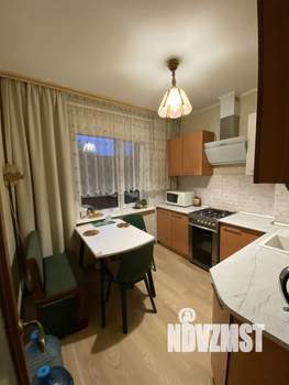 Коттедж 239м&sup2;, 2-этажный, участок 10 сот.  