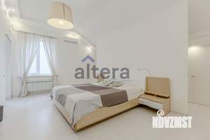 Дом 224м², 2-этажный, участок 5 сот.  