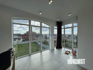 Дом 379м&sup2;, 3-этажный, участок 14 сот.  