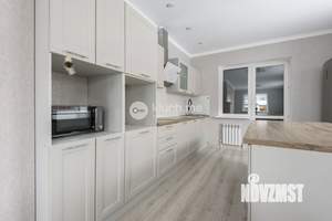 Дом 136м², 2-этажный, участок 6 сот.  