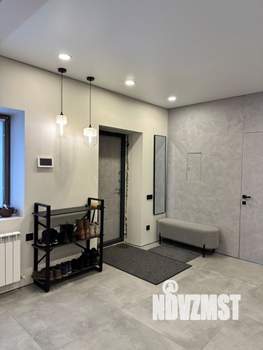 Дом 402м&sup2;, 3-этажный, участок 7 сот.  