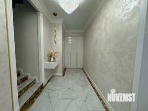 Дом 195м², 2-этажный, участок 8 сот.  