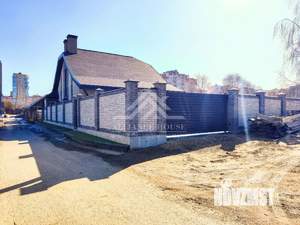 Дом 205м², 2-этажный, участок 5 сот.  