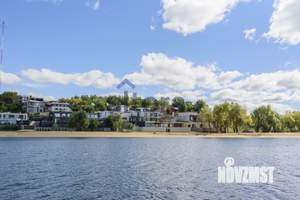 Коттедж 656м&sup2;, 3-этажный, участок 30 сот.  