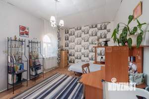 Дом 140м², 2-этажный, участок 10 сот.  