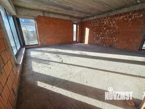 Дом 212м², 2-этажный, участок 10 сот.  