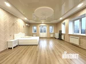 Дом 377м&sup2;, 2-этажный, участок 14 сот.  