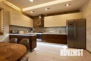 Дом 350м&sup2;, 1-этажный, участок 15 сот.  