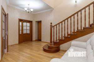 Коттедж 407м&sup2;, 2-этажный, участок 6 сот.  