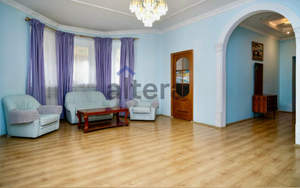 Дом 337м², 2-этажный, участок 6 сот.  